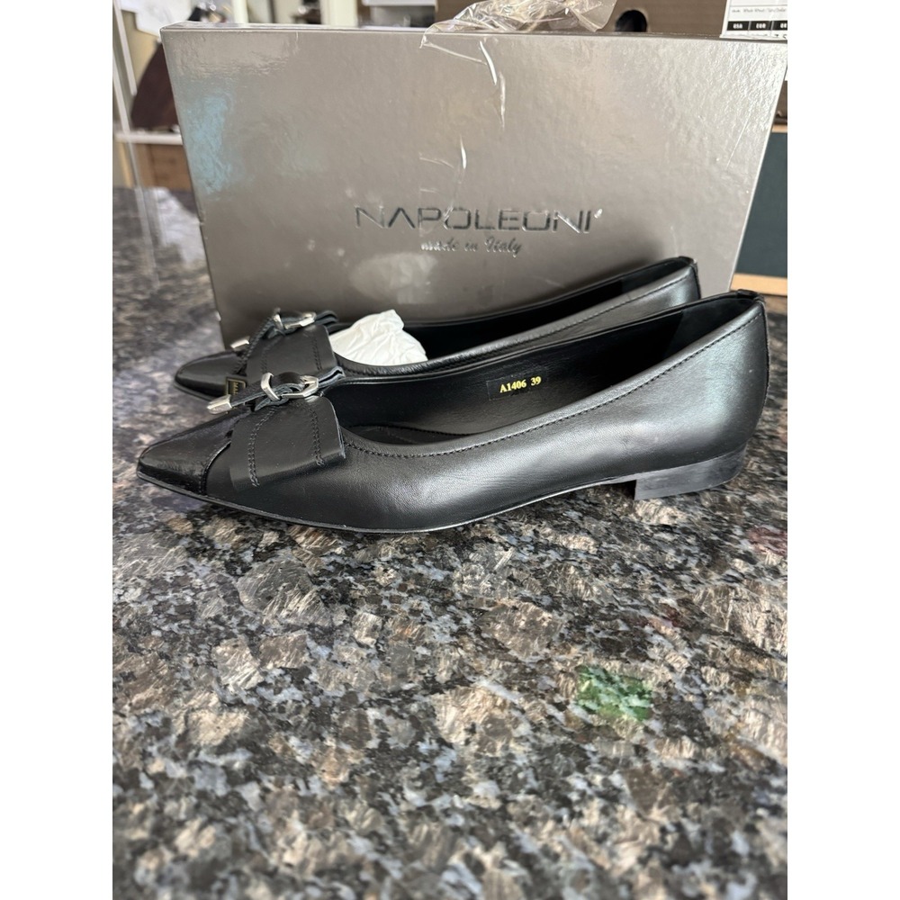 NAPOLEONI BLACKโ LEATHER FLATS With Bow SIZE 39 EU -US 9 NEW MADE IN ITALY